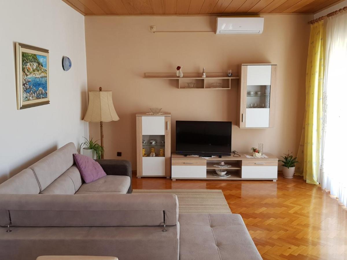 Apartments Labor Водице Екстериор снимка