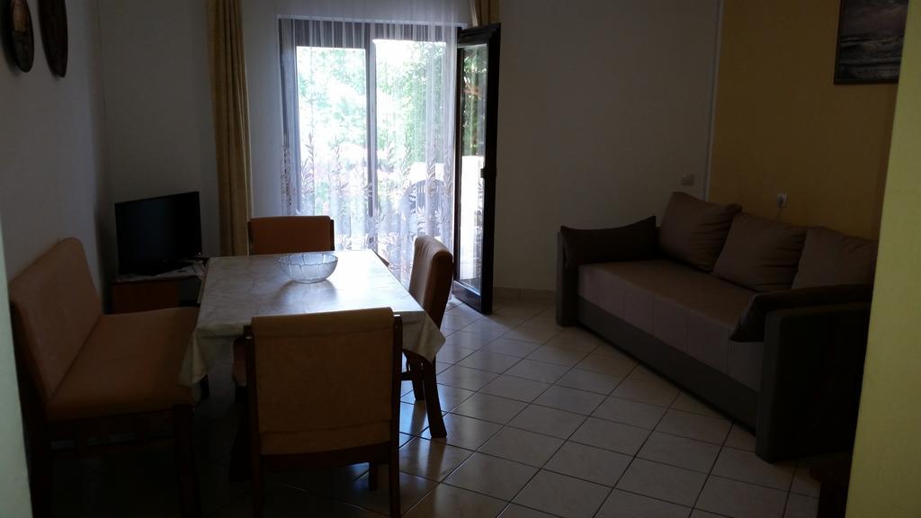 Apartments Labor Водице Екстериор снимка