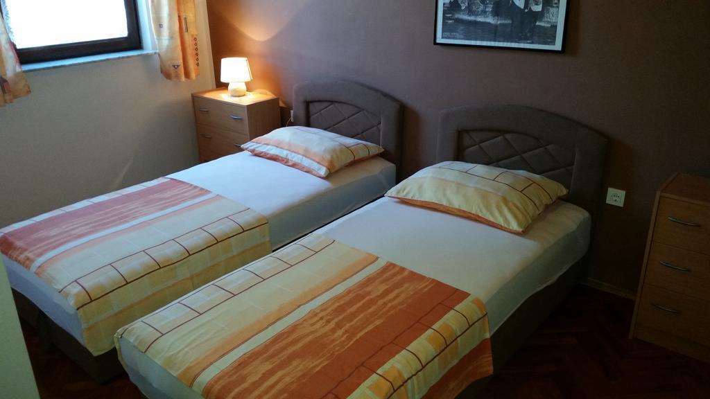 Apartments Labor Водице Екстериор снимка