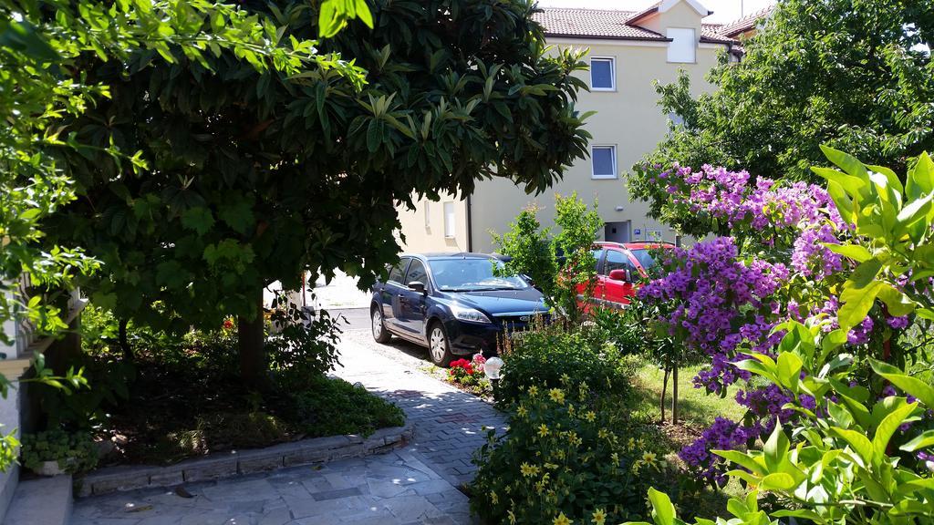 Apartments Labor Водице Екстериор снимка