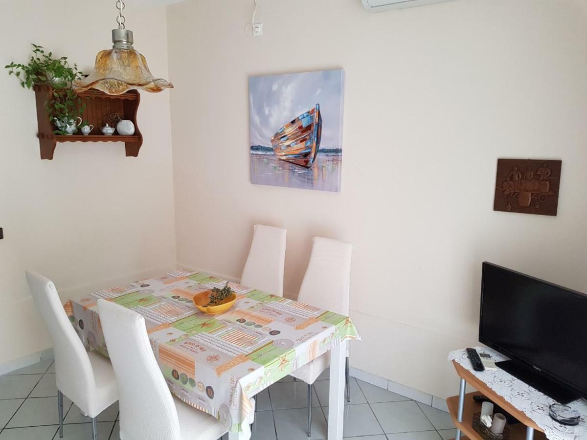 Apartments Labor Водице Екстериор снимка